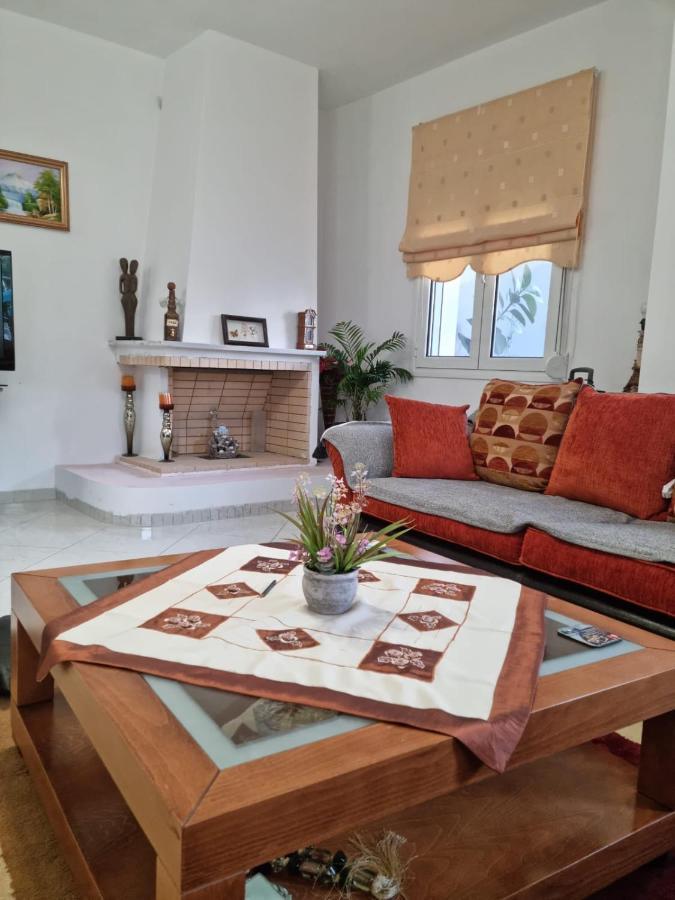 شقة Lirika'S Airport House أرتيميدا المظهر الخارجي الصورة